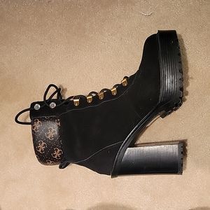 Guess platform boots sz 9